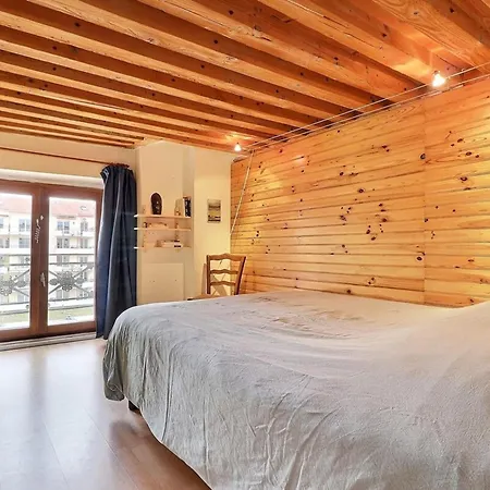 Le Poetique - Charming Flat - 4th Апартаменты *